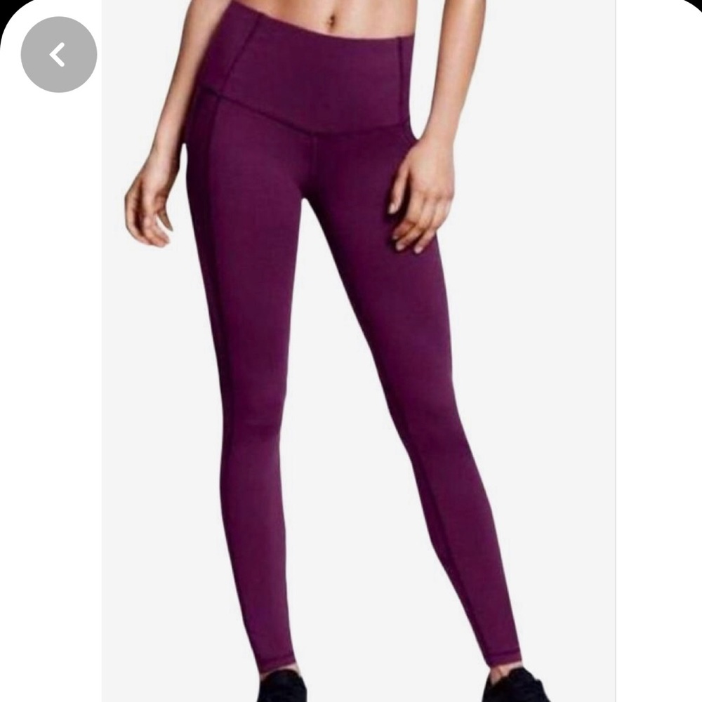 SOLD✨New VICTORIAS SECRET Knock Out Legging Tight